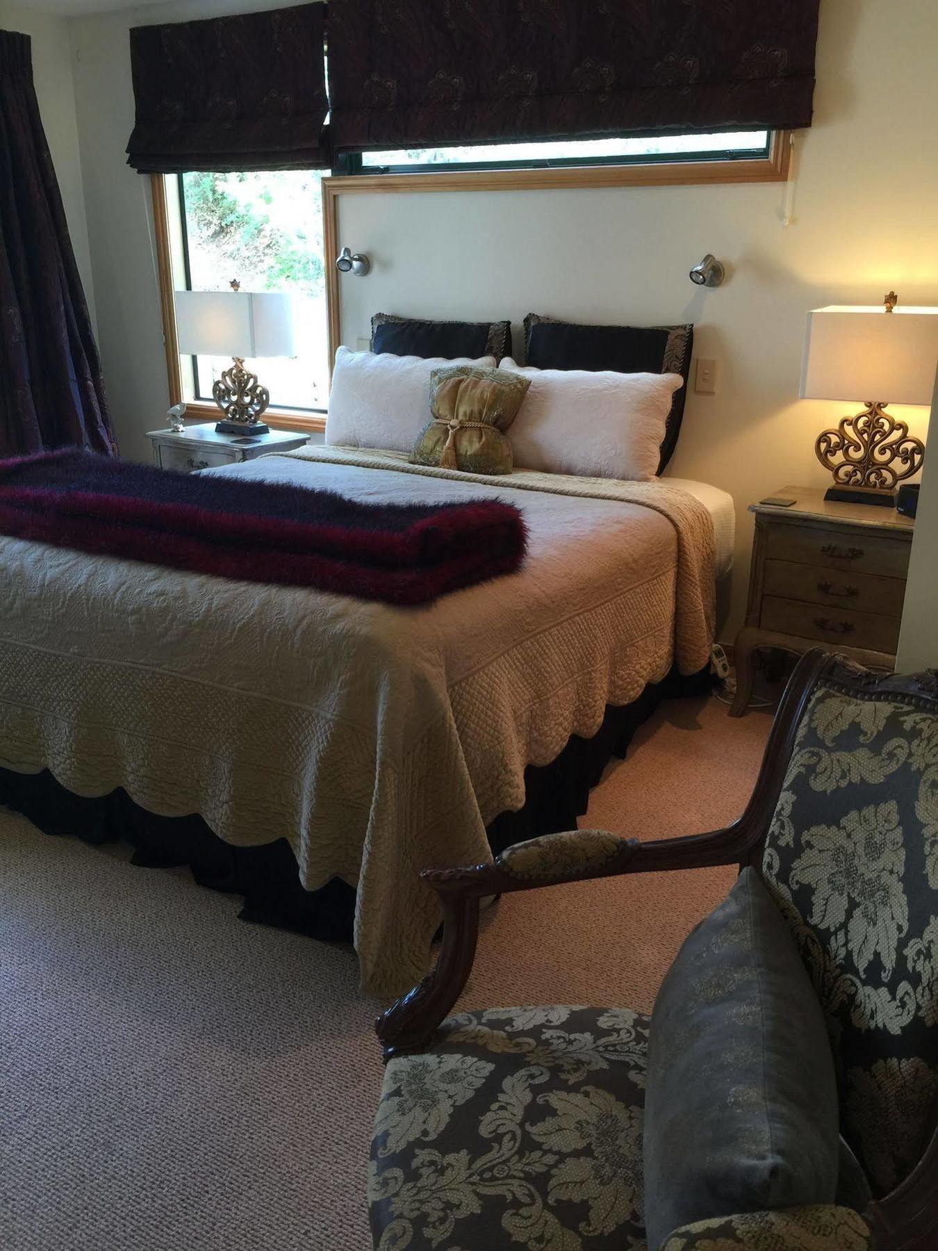 אגם טאופו The Flying Trout Boutique Lodge מראה חיצוני תמונה