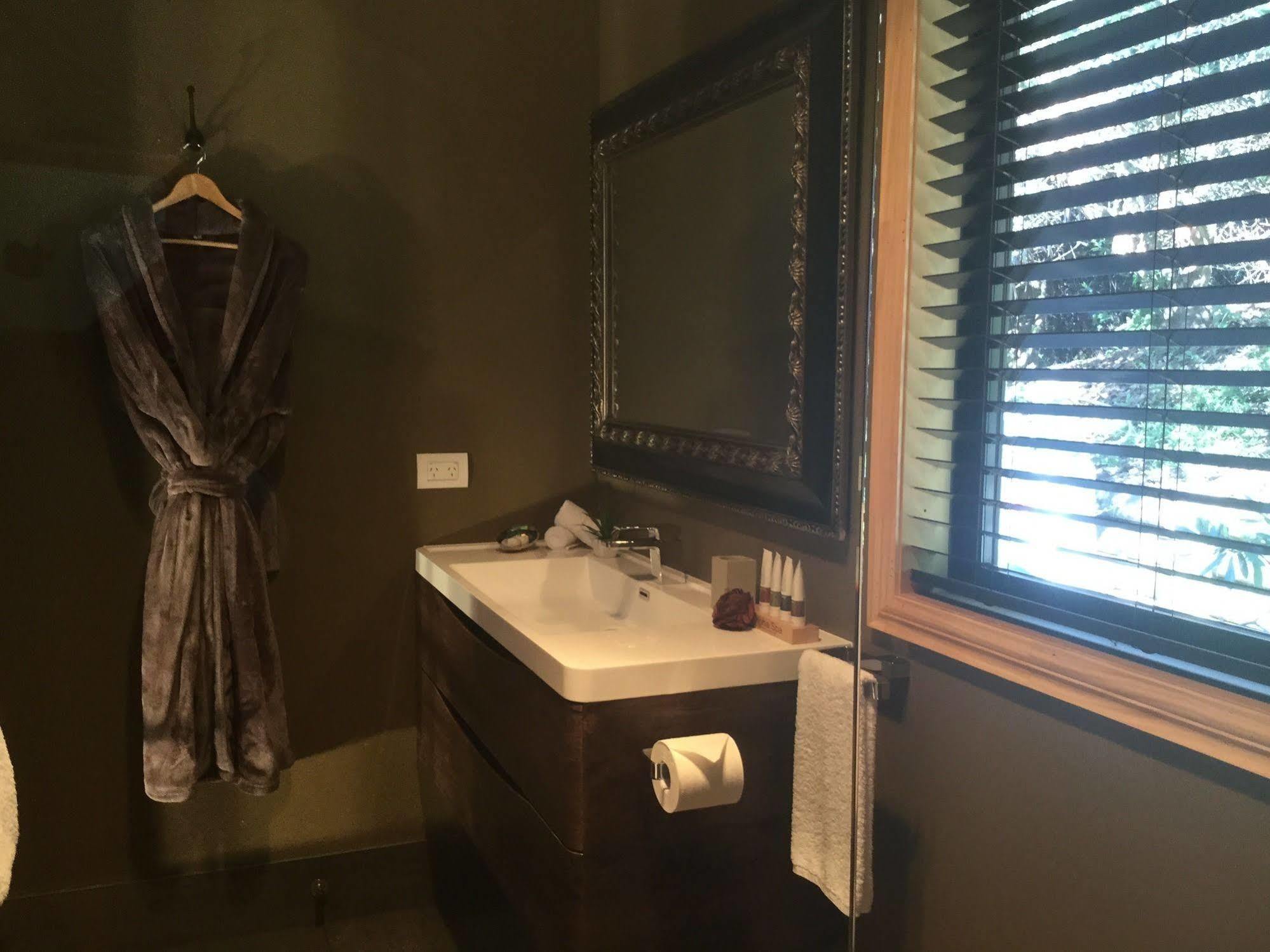 אגם טאופו The Flying Trout Boutique Lodge מראה חיצוני תמונה