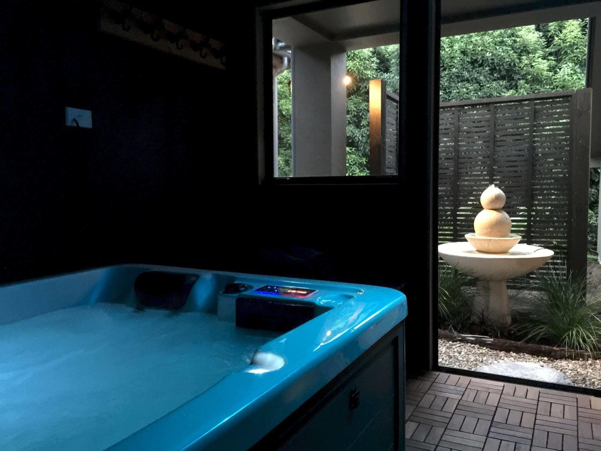אגם טאופו The Flying Trout Boutique Lodge מראה חיצוני תמונה