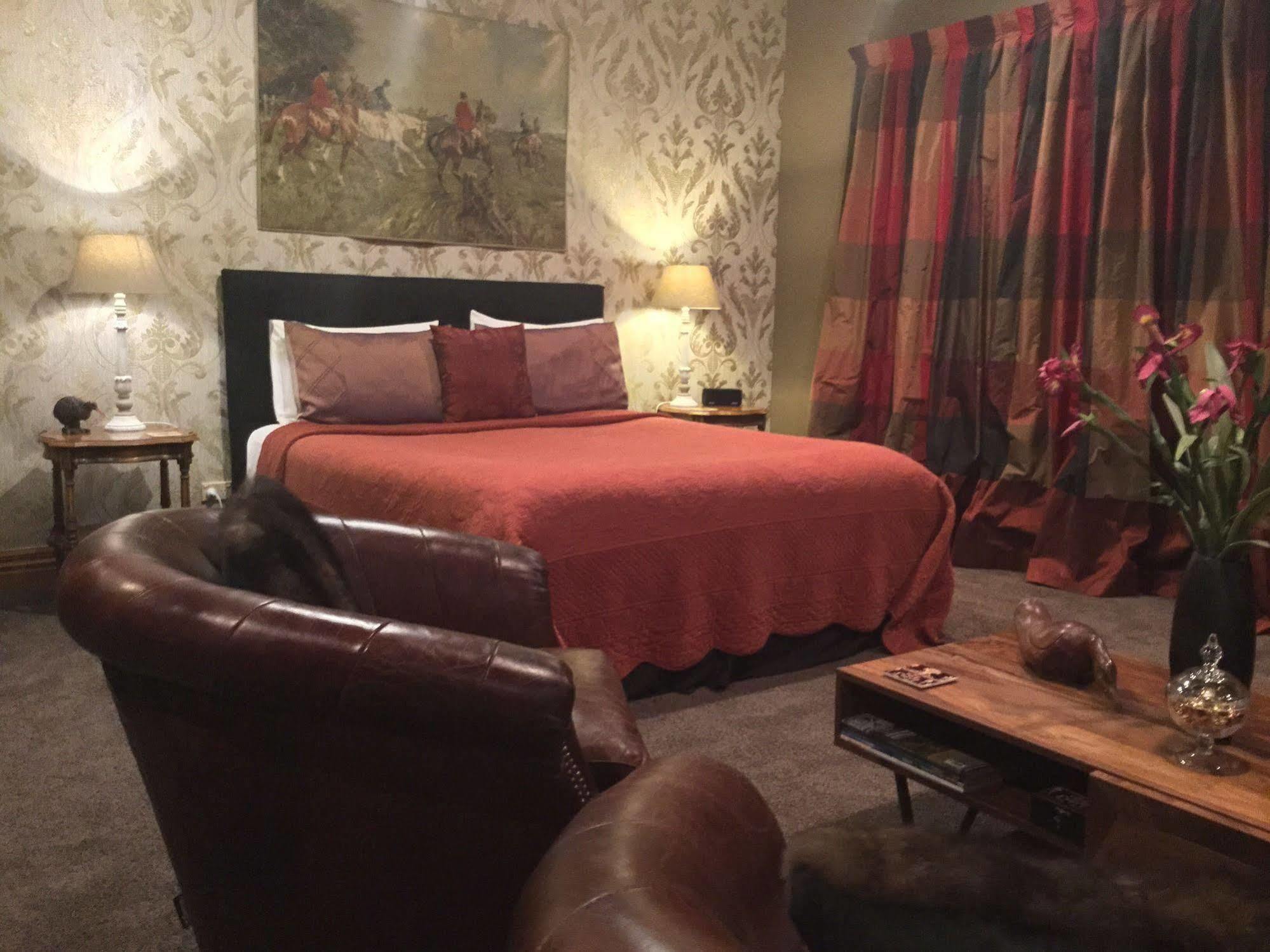 אגם טאופו The Flying Trout Boutique Lodge מראה חיצוני תמונה